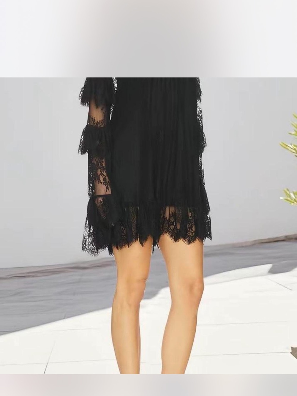 Elegant Avant Garde Black Lace Long-Sleeve Mini Dress - Picture 2 of 5